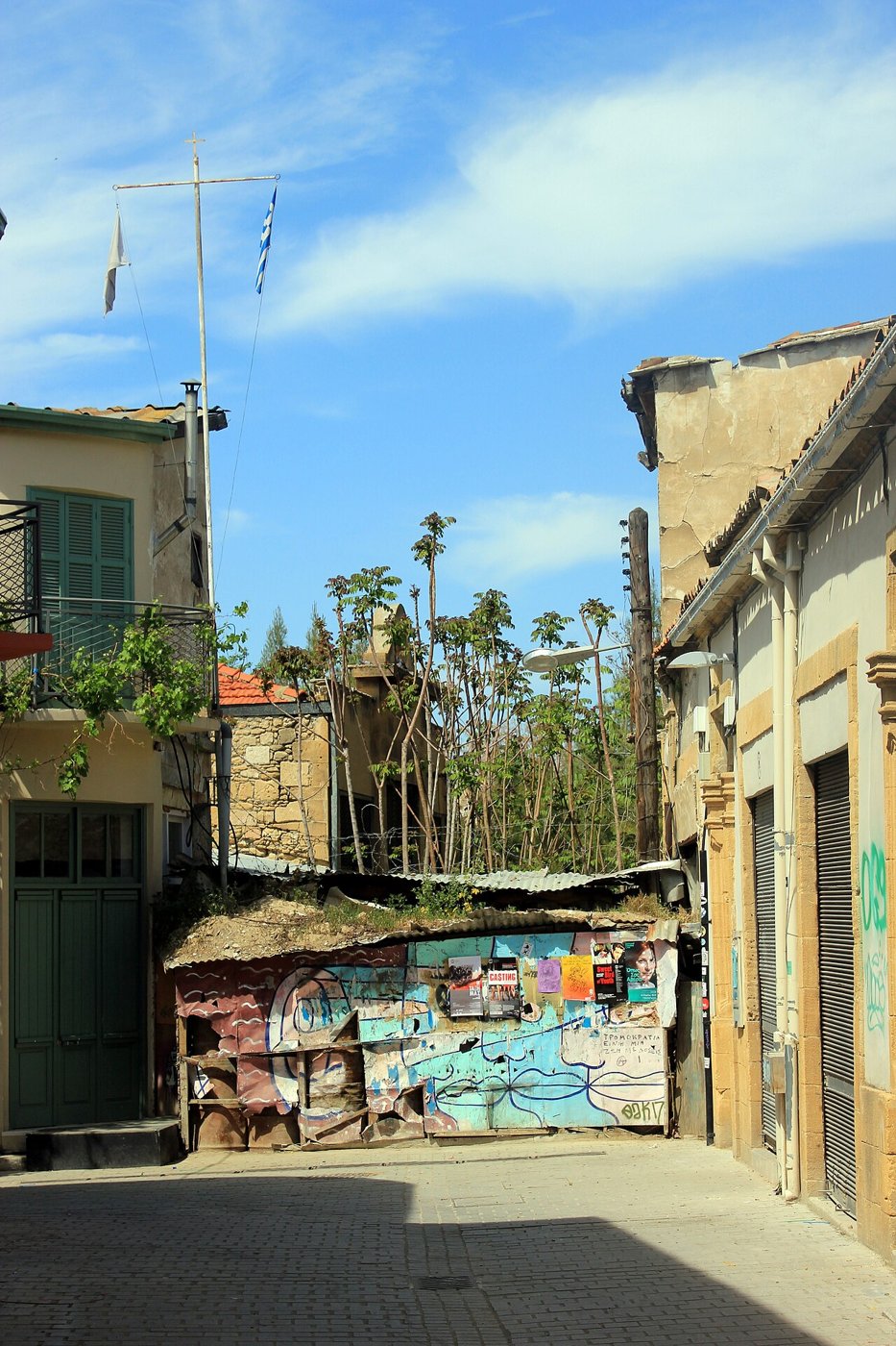 Una strada nei pressi della Linea Verde di Nicosia.