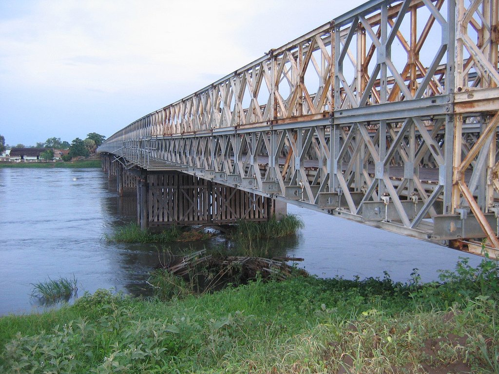 Il ponte sul Nilo Bianco a Juba.