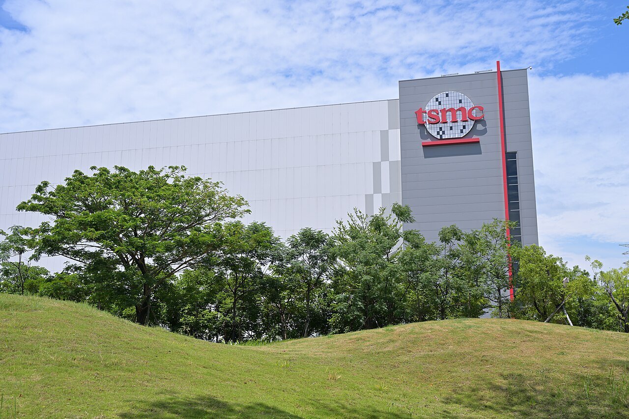 Un edificio dell’impianto TSMC Advanced Packaging 2 a Taiwan.